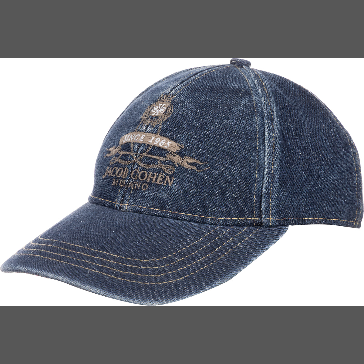 JACOB COHEN Risciacquo del berretto da baseball