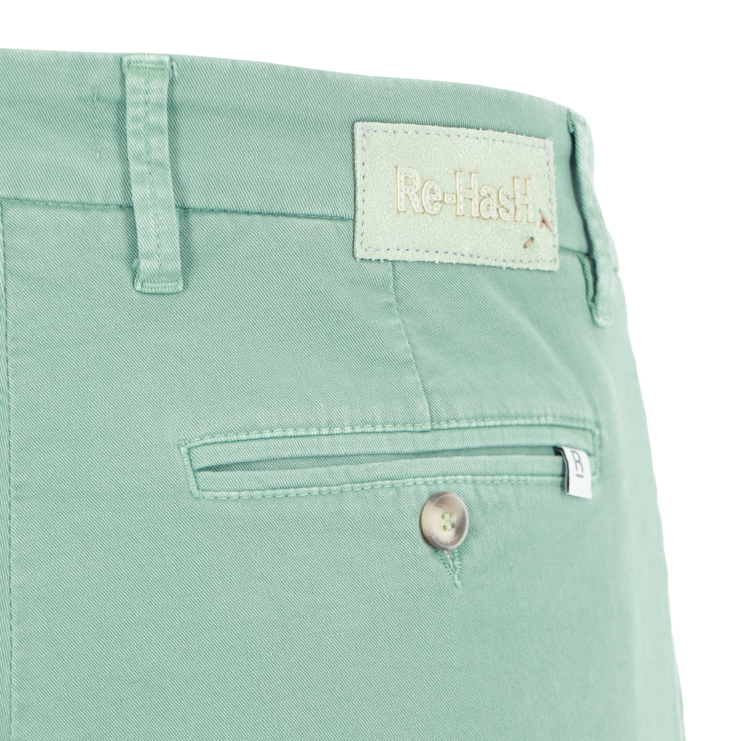 RE-HASH Mucha RE-HASH Mucha