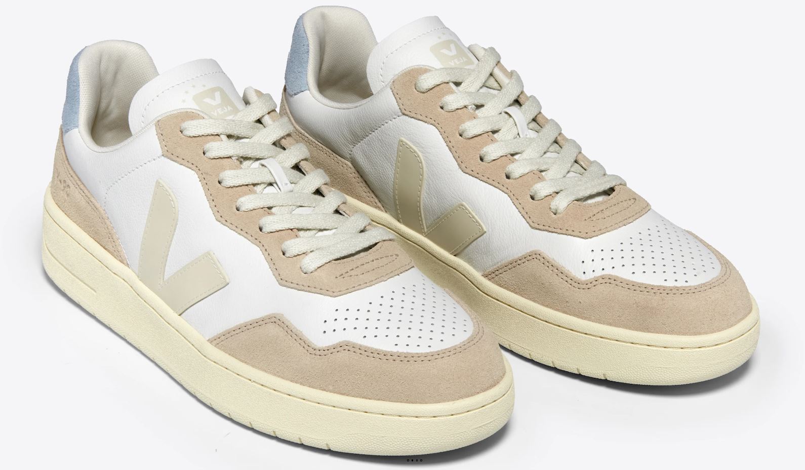 VEJA V-90 Sneaker