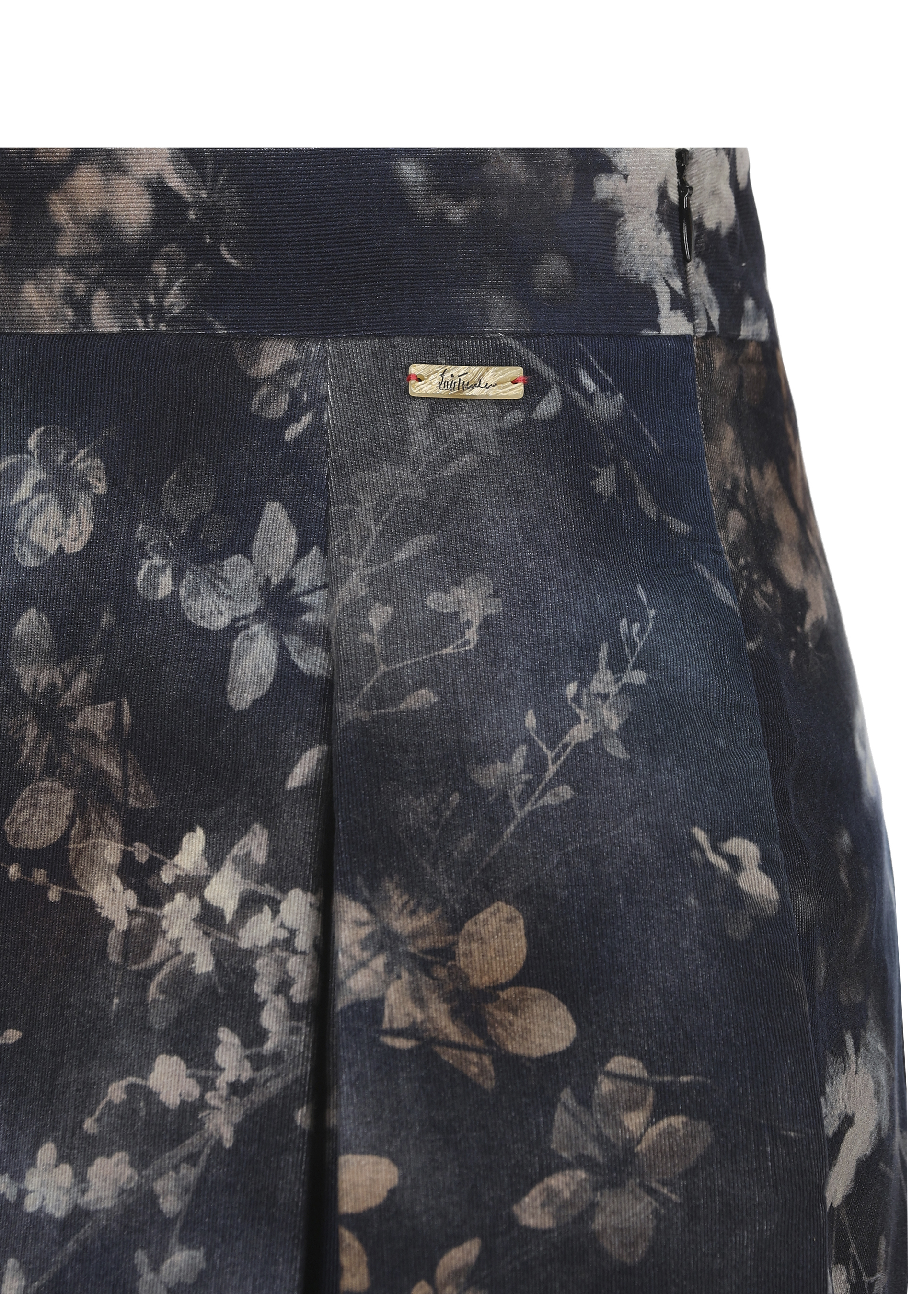 LUIS TRENKER Luklaudia Skirt