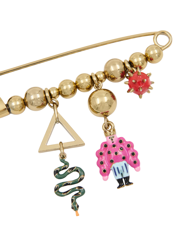 ESSENTIEL Kalaia Broch with Charms