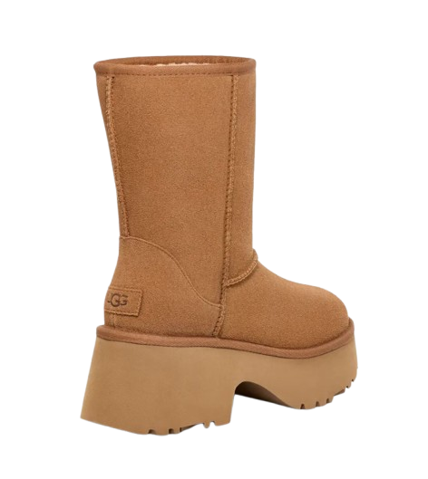 UGG W CLASSIC SHORT NEW HEIGHTS