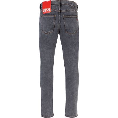 DIESEL 2019 D-Strukt